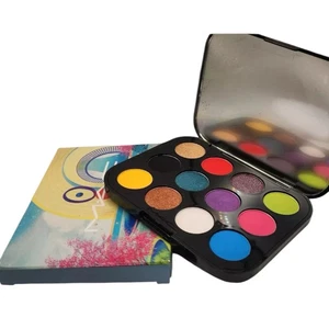MAC Connect In Colour Eye Shadow Palette Hi-Fi Colour  Brand NEW IN BOX - Picture 1 of 1
