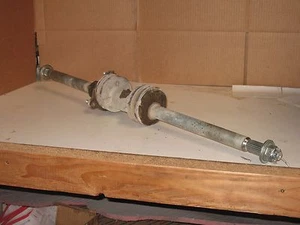 1996 POLARIS SCRAMBLER 400 4X4 REAR AXLE STRAIGHT GOOD THREADS - Picture 1 of 4