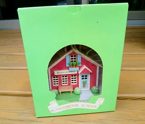 Dept 56 Hide-A-Way Hollow Bunnybrook School Easter Village Retired 1988 - Picture 1 of 6