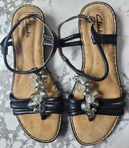 Sandali donna Clarks 83479 neri con cinturino perizoma perline a grappolo molto belli taglia 7