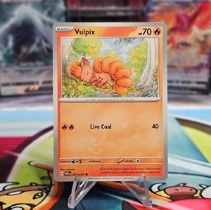 Vulpix - 026/167 - Mascarada Crepúsculo - Juego de cartas coleccionables Pokémon - No Holo - Casi nuevo - Imagen 1 de 2
