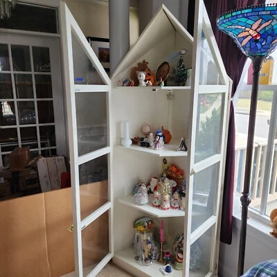 ARMARIO ESQUINERO BLANCO HECHO A MEDIDA. TRIANGULAR - FORMA DIAMANTE! Foto 1 de 4