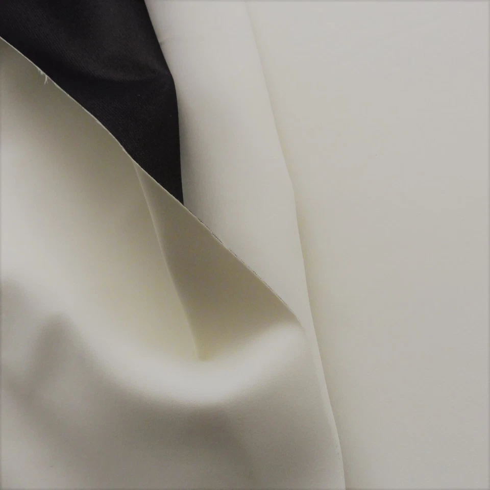 Restmétragen 3 x 8 lfm + 3lfm + 2,5 lfm Dekostoff /Futterstoff, per m € 2,00 - Bild 1 von 1