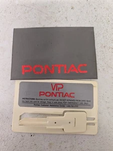 Chiave in plastica vintage Pontiac VIP - Foto 1 di 4