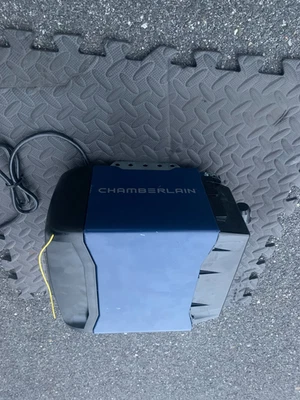 Chamberlain 045ACT Chain Drive Garage Door Operator 315MHZ Yellow Learn AC - Image 1 of 4