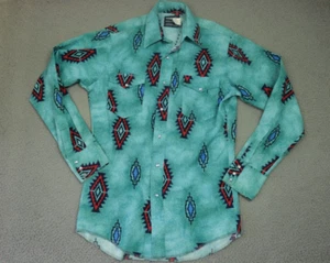 Vintage Wrangler Western Shirt Men 14 1/2 x 33 Aztec Print Long Tails Pearl Snap - Picture 1 of 13