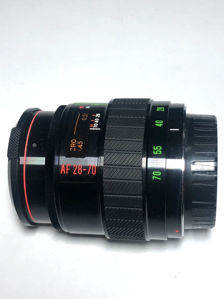 Auto Focus Zoom Lens F3.5-4.5 SAKAR 28mm - 70mm Compact - Image 1 of 4