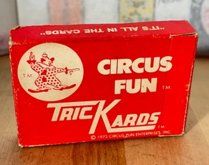 TricKards divertidos de circo 1973 de colección, mazo mágico truco cartas de juego - Imagen 1 de 7