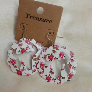 Longhorn Cut Out Dangle Earrings Bevo Cattle Pink Rose Floral Metal Rodeo Bull - Picture 1 of 3
