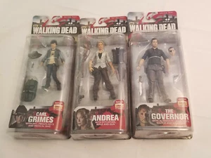 3 Walking Dead Serie 4 McFarlane Toys Actionfiguren - Carl, Andrea & Governor - Bild 1 von 3
