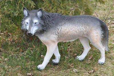 WOLF, 45 CM x 60 cm NEU GARTENFIGUR DEKOFIGUR AUßENFIGUR, WETTERFEST, DEKO - Bild 1 von 2