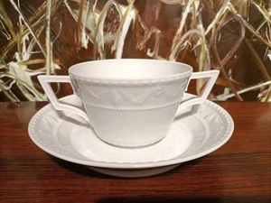 KPM BERLIN - KURLAND Weiß, edle Suppentasse mit Untertasse - Bild 1 von 4