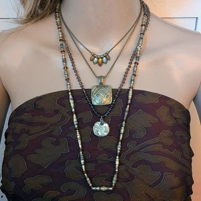 LOTE DE 4 piezas collar capas ámbar púrpura LIA SOPHIA estilo boho cuentas de papel laminado Foto 1 de 4