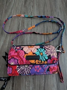 Vera Bradley All In One Everyday Crossbody Bag Purse Floral Fiesta Wristlet - Picture 1 of 15