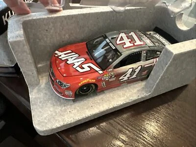 Coche diecast Kurt Busch Nascar 1/24 2016 Chevrolet SS. #4 de 72 crudos. Foto 1 de 4