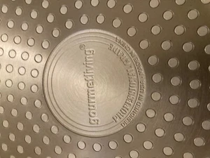 2 Gourmet Living Pans.....9" Frying Pan....9.5" Saute Pan 2.5" Deep & Lid - Picture 1 of 6