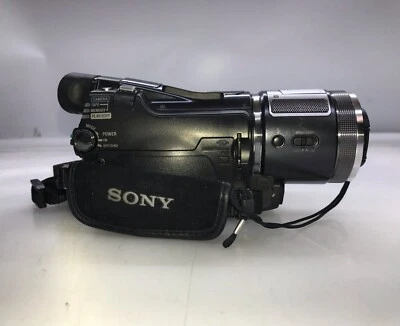 Sony HDR-HC1 MiniDv Camcorder  *FOR PARTS/REPAIRS - Image 1 of 4