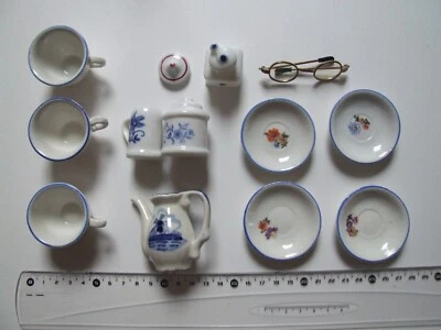 Petite dinette en porcelaine déparaillée pour poupée ancienne... Bon état ! - Photo 1/4