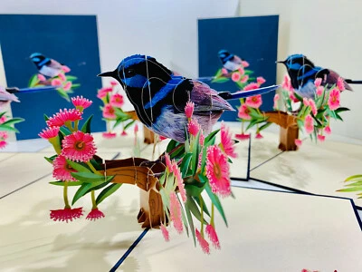 Tarjetas pop de origami. Tarjeta de felicitación emergente Fairy Blue Wren Bird 3D. Día de la Madre. Foto 1 de 4