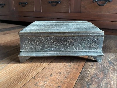 Антикварная латунная коробка для бетальных орехов из Индонезии 8,5x4x5"" - Изображение 1 из 4