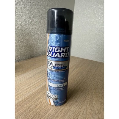 Desodorante antitranspirante Right Guard Xtreme Cooling Spray 3 oz Foto 1 de 3