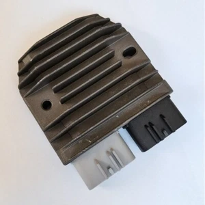 Voltage Regulator Rectifier For Yamaha Grizzly YFM550 YFM700 Rhino YXR700 07-12 - Picture 1 of 4