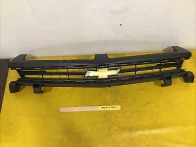 (nuevo) Chevrolet Camaro 2016-2018 parrilla superior delantera P/n 84140514 OEM  Foto 1 de 4