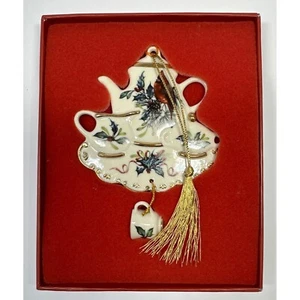Juego de té Lenox Winter Greetings adorno - Imagen 1 de 3