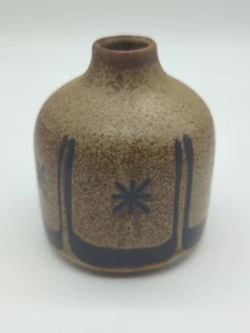Vintage OMC Japan Pottery Small Bud Vase Brown 3" Tall - Picture 1 of 7