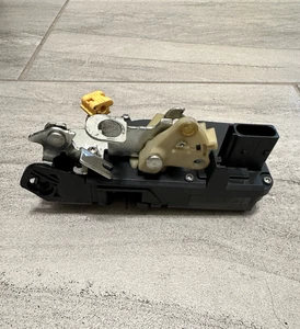 LIFE WARRANTY 2006 to 2007 genuine Saturn Vue RIGHT FRONT Door Lock Actuator - Bild 1 von 3