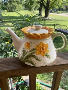 Handcrafted Ceramic Daffodil Teapot By Collections 5 C Home Decor kitchen Floral - Picture 1 of 14