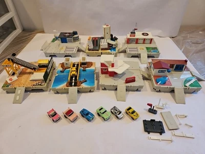 Micro Machines TRAVEL CITY Collection x 7 plus 8 Vehicles - Galoob (1987) - Image 1 of 4