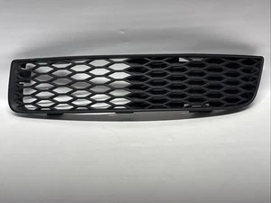 2000 - 2006 Audi TT MK1 Lower LEFT Grille Grill Bumper Trim OEM 8N0 807 681A - Bild 1 von 8