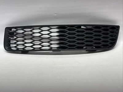 2000 - 2006 Audi TT MK1 Lower LEFT Grille Grill Bumper Trim OEM 8N0 807 681A - Image 1 of 4