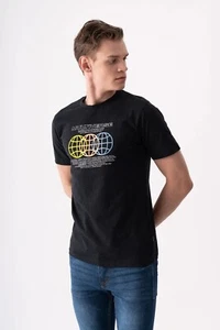 Herren T-Shirt Multiverse von Monark&Co - Bild 1 von 5