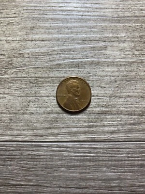 1946 Lincoln Wheat Penny D MINT Liberty (L) Error  - RARE!!!!! (263) - Image 1 of 3