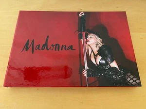 VIP Commemorative album MADONNA REBEL HEART TOUR - Lim. Ed. 20369 / 49999 - Imagen 1 de 12