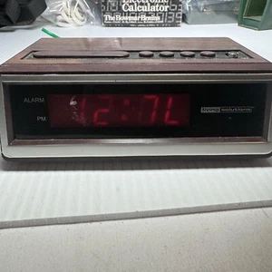 Living Solutions Digital Wood Grain Snooze Electric Alarm Clock (Tested) Works - Picture 1 of 3