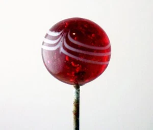 DROP DEAD GORGESOUS RED SWIRL GLAS HUTNADEL HP-172 - Bild 1 von 3