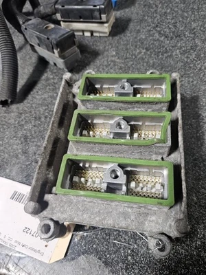 2005 2006 2007 年雪佛兰 Trailblazer 发动机控制模块 ECM 12574976 — 第 1/2 张图片