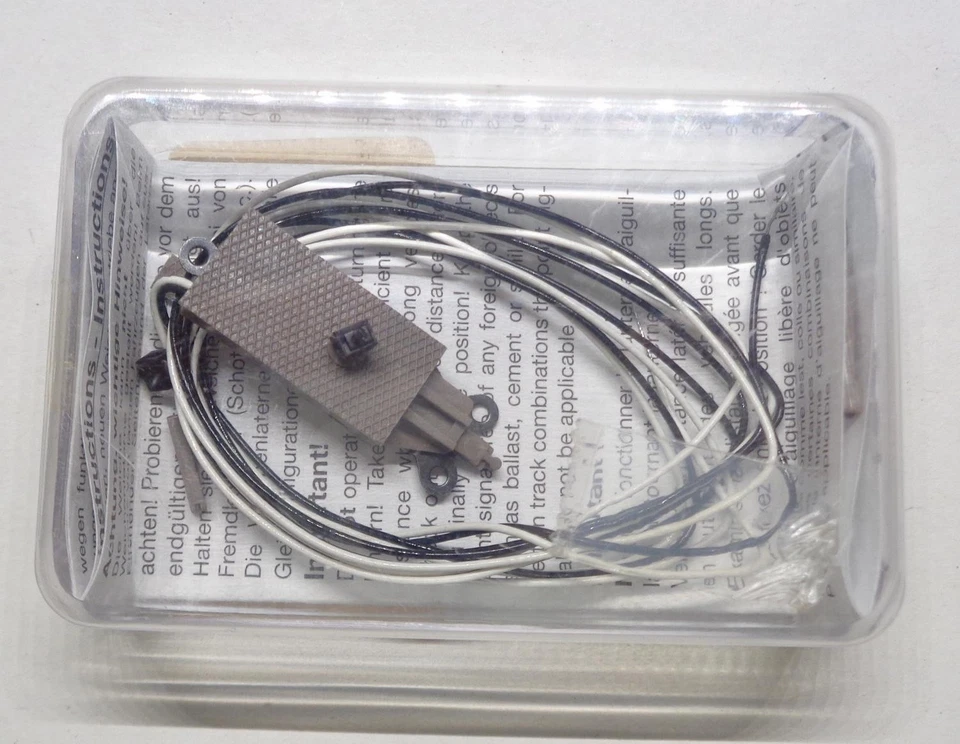 FLM PICCOLO 944001 Electric Turnout Signal (14465) - Image 1 of 1