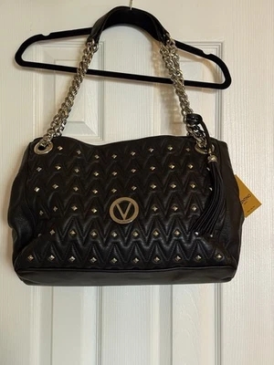 Bolso de Mano Valentino by Mario Valentino Grande Verra Tachuelas $1195 Italia  Foto 1 de 4