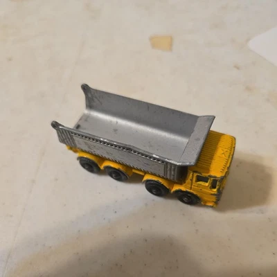 Vintage 1970s Matchbox No. 51  8 Wheel Tipper  Truck Made In England By Lesney - Image 1 of 3