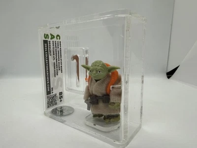Star Wars 1980 Vintage Kenner ESB Yoda (Orange Snake) CAS 85+ Gold - Image 1 of 4
