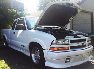 94-04 Chevy S10, S10 Blazer, Sonoma, S-15,  Jimmy,  Bravada Hood Strut- Motocam - Picture 1 of 15