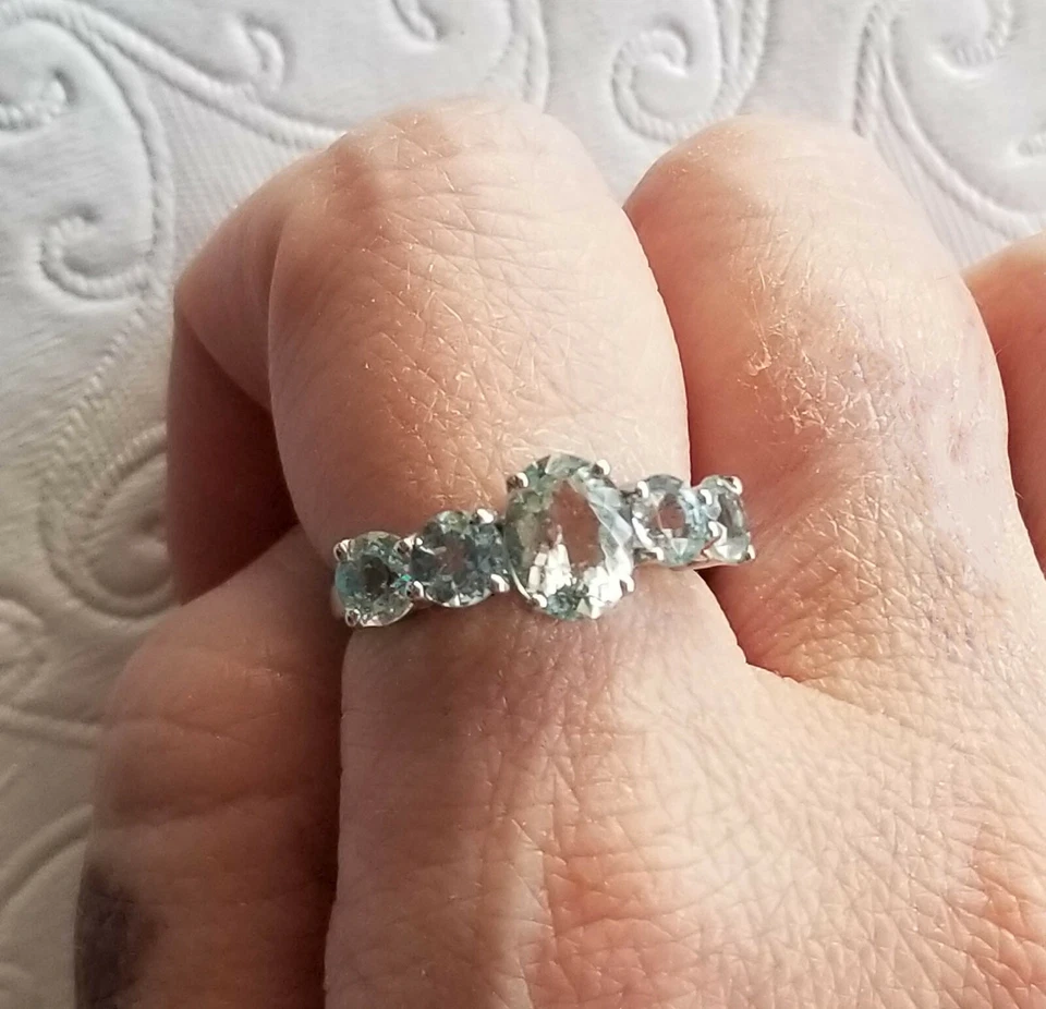 Anillo de piedras preciosas naturales aguamarina de oro blanco de 2,32 quilates para mujer - talla 6 Foto 1 de 4