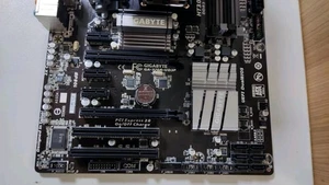 Aufrüstset Mainboard Gigabyte GA-970A-UD3P AMD FX-6100, 2x8GB RAM, Radeon R5-230 - Bild 1 von 11