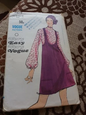 Vintage Vogue Easy Sewing Pattern Size 14 Jumper And Blouse - Image 1 of 2