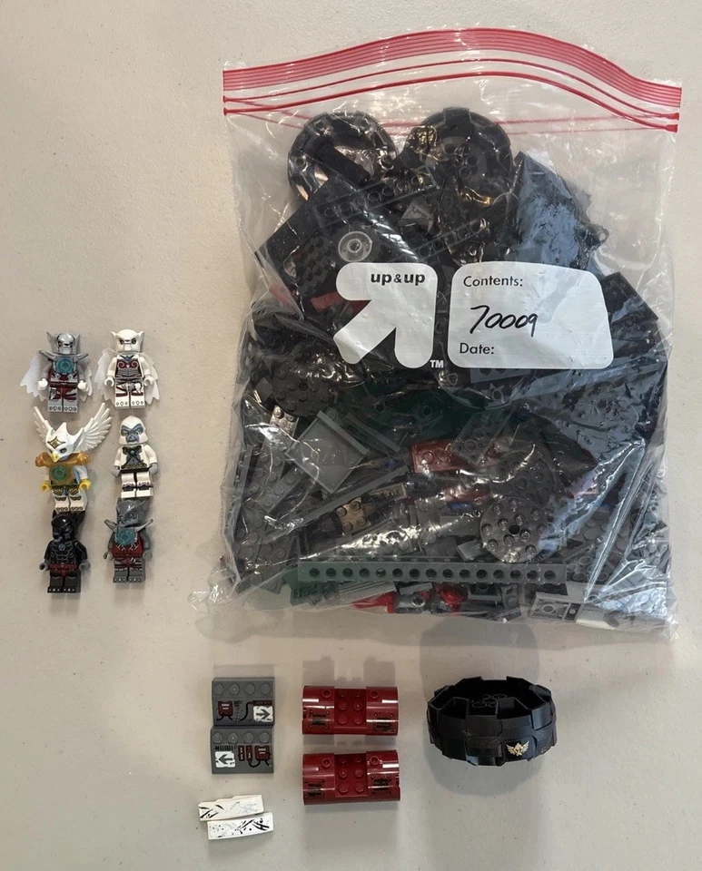 LEGO Legends of CHIMA: Worriz's Combat Lair 70009 - Image 1 of 4