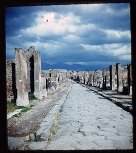 Pompeii Italy - 1951 Stereo Realist 3D Slide #1945 - Picture 1 of 3